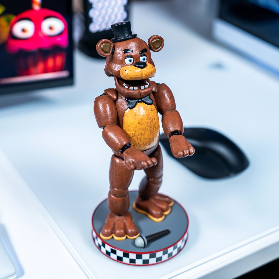 Freddy Controller Holder & Phone Stand – Five Nights At Freddy's, Cable Guys - EXG Pro